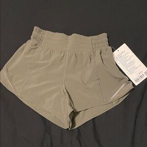 Army green hotty hots 2.5 inch high rise shorts